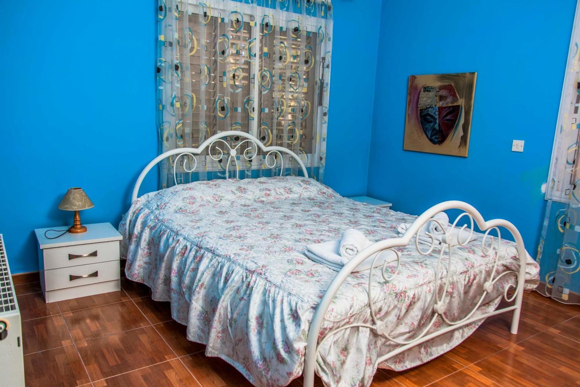 6 Bdr Villa With Tennis Court Paphos Exterior photo