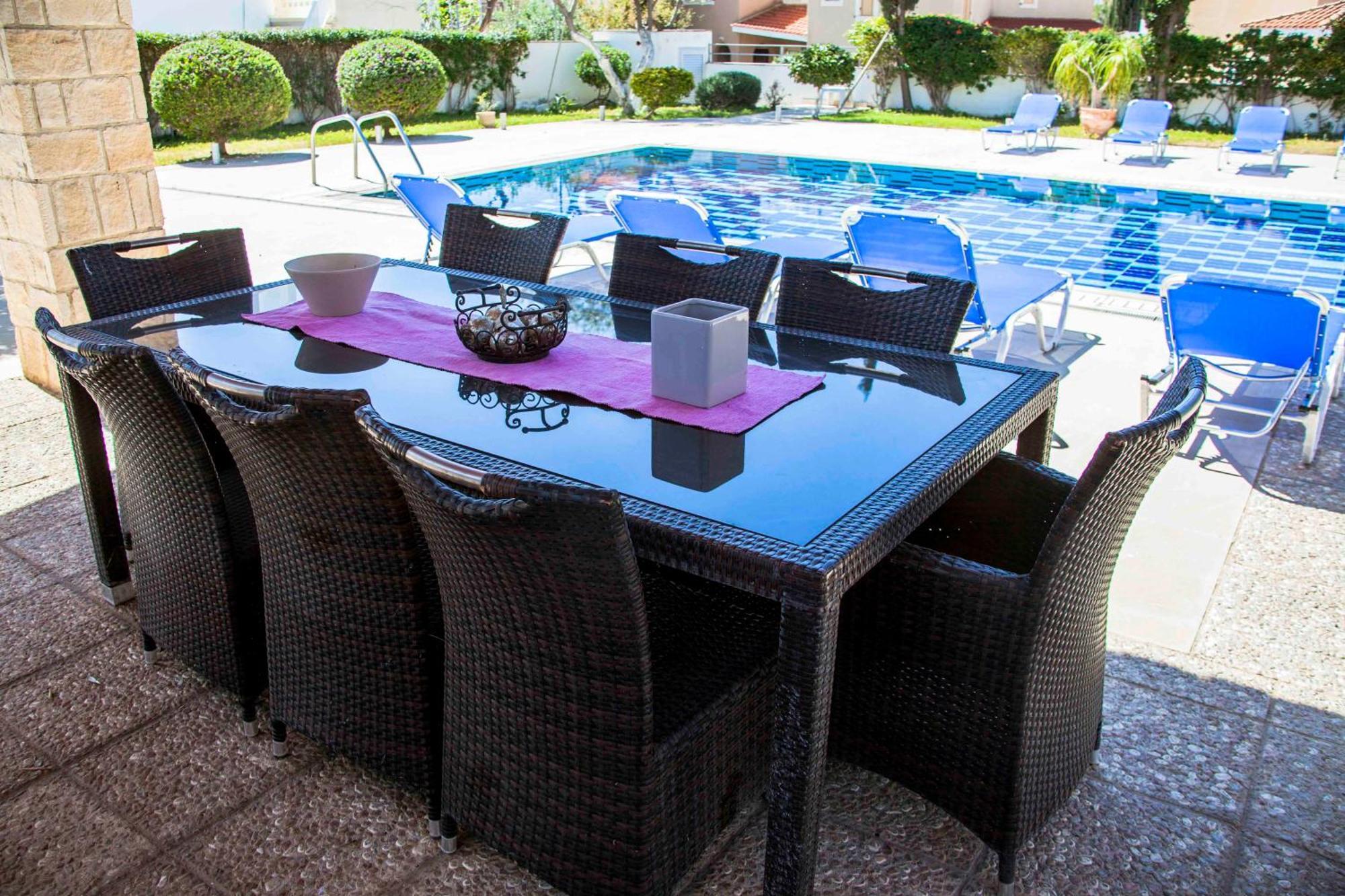 6 Bdr Villa With Tennis Court Paphos Exterior photo